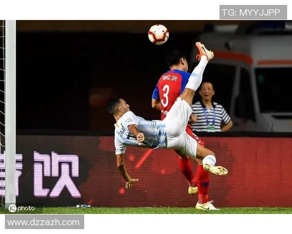 足球倒钩绝技再现 球星们如何演绎这项惊世之技